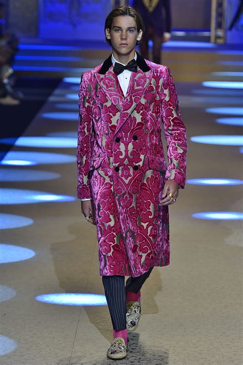 dolce gabbana 2009 runway men|dolce and gabbana famous dresses.